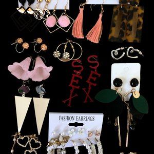 25 Good Moods Earrings Set
